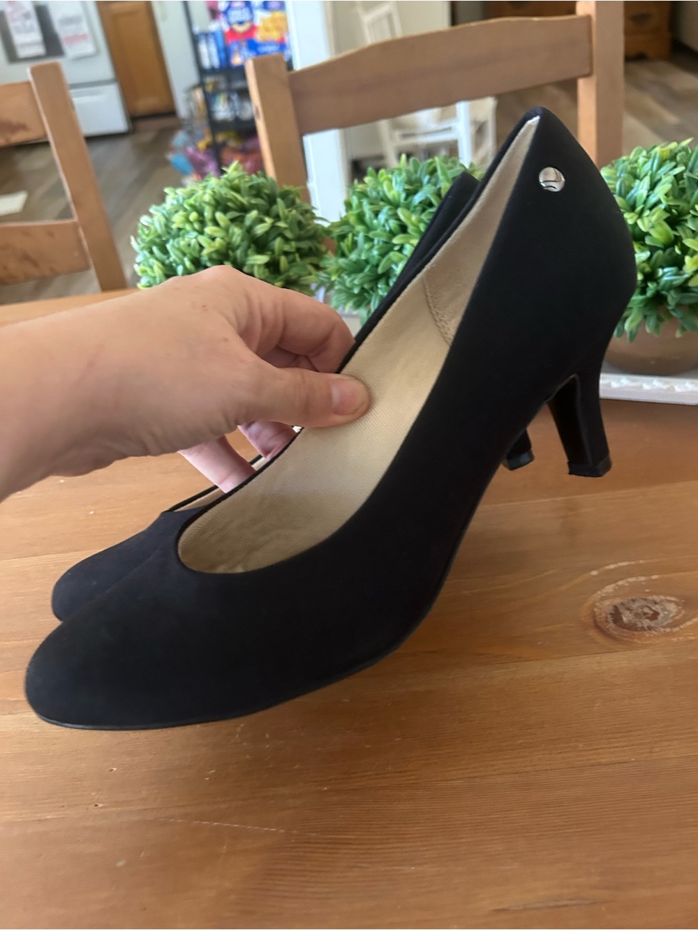 LifeStride Women's Parigi Pump 9.5 Black Cloth Pumps - Picture 2 of 9